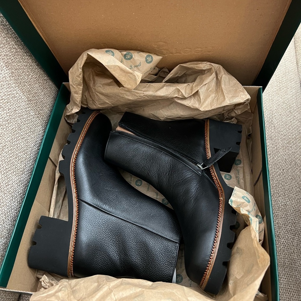 Paul Green Santana Boot NIB Size 10